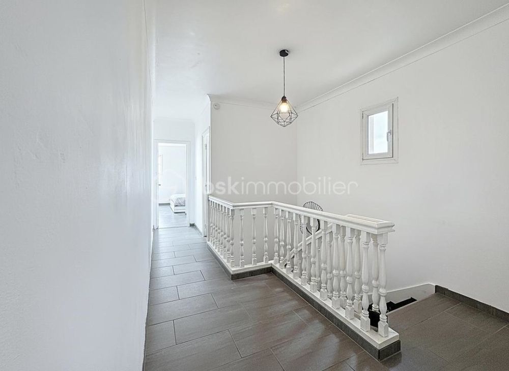 � vendre  Villa P�rols (34470)