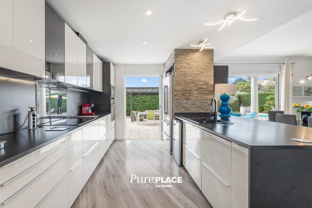 � vendre  Maison Antibes (06600)