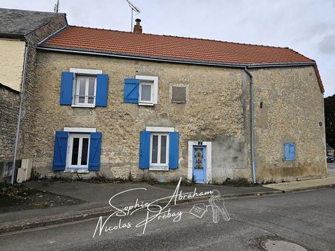   Maison r�nov�e en centre ville, proche des commerces, �coles et gare SNCF Maison - 5 pi�ce(s) - 93 m�