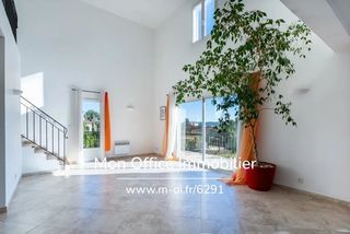  Maison � vendre 6 pi�ces 220 m�