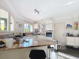  Villa � vendre 5 pi�ces 191 m�