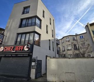  Immeuble � vendre 10 pi�ces 380 m�