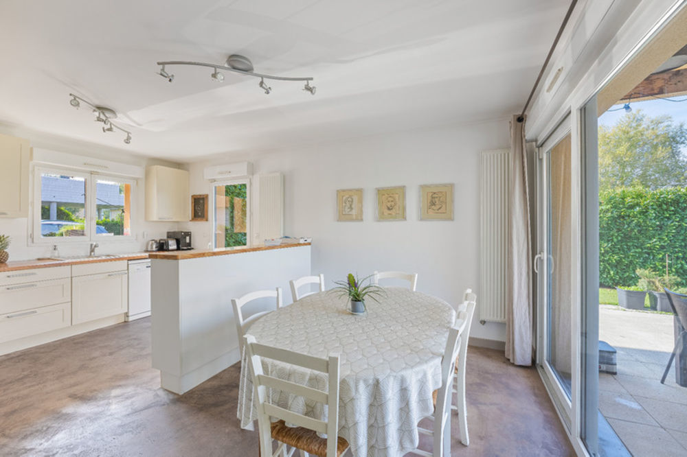 � vendre  Maison Ornex (01210)