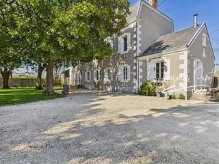  Propri�t�/ch�teau � vendre 9 pi�ces 280 m�