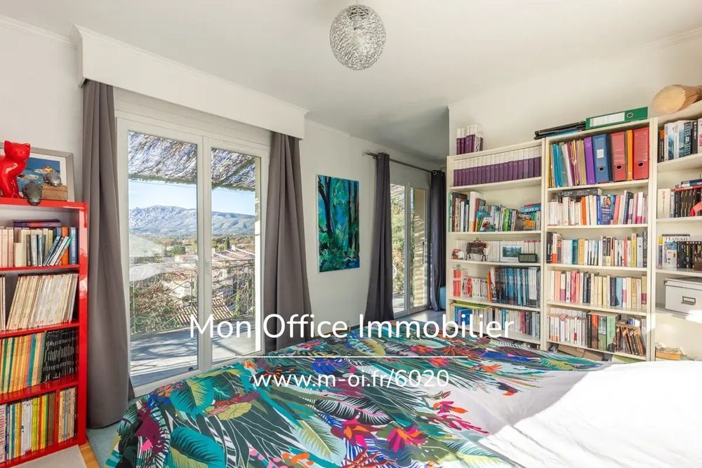 � vendre  Maison Pourri�res (83910)