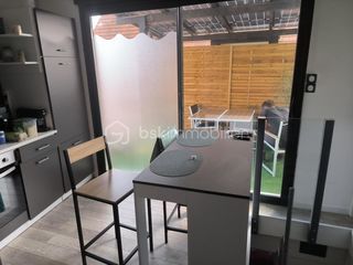  Maison � vendre 10 pi�ces 240 m�