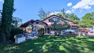  Maison � vendre 9 pi�ces 160 m�