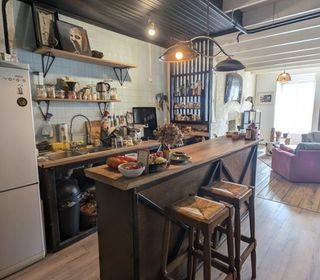  Immeuble � vendre 98 m�