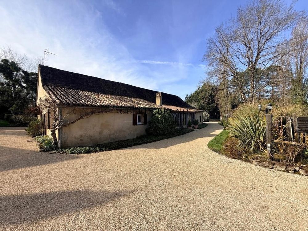 � vendre  Propri�t�/ch�teau Saint-M�ard-de-Gur�on (24610)