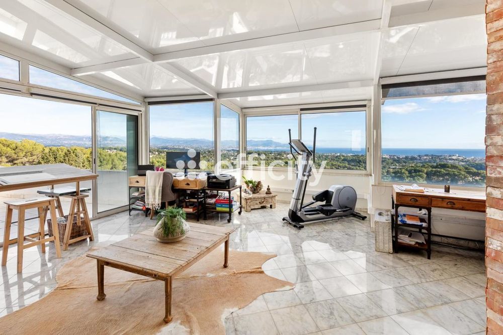 � vendre  Villa Vallauris (06220)