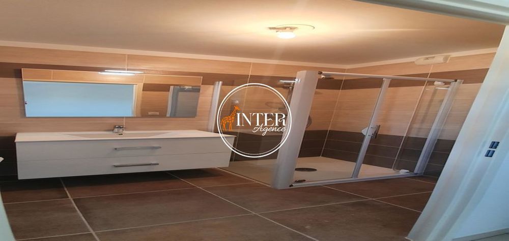 � vendre  Duplex/triplex Sainte-Maxime (83120)