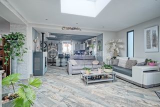  Propri�t�/ch�teau � vendre 7 pi�ces 165 m�