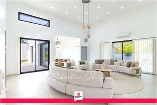  Maison � vendre 9 pi�ces 220 m�