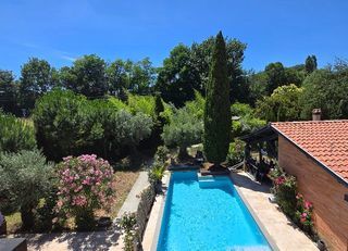  Maison � louer 6 pi�ces 175 m�