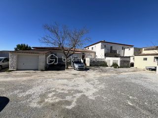  Immeuble � vendre 15 + pi�ces 800 m�