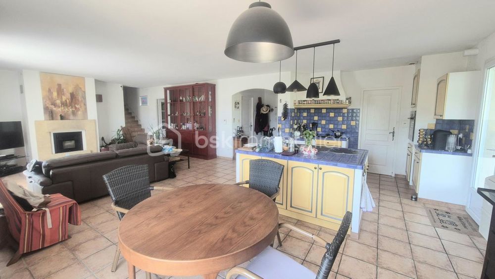 � vendre  Villa Saint-Saturnin-l�s-Apt (84490)