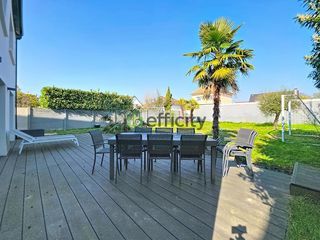  Maison � vendre 6 pi�ces 165 m�