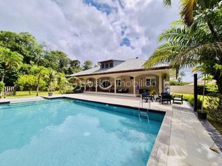  Villa � vendre 4 pi�ces 200 m�