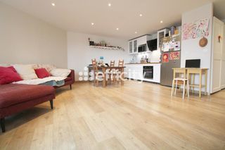  Appartement � vendre 3 pi�ces 73 m�