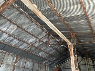  Remise / Grange � vendre 1 pi�ce 330 m�