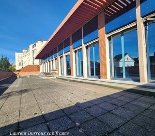  Immeuble � vendre 15 + pi�ces 710 m�