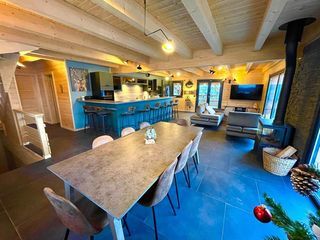  Propri�t�/ch�teau � vendre 9 pi�ces 218 m�