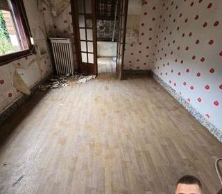  Immeuble � vendre 15 + pi�ces 200 m�