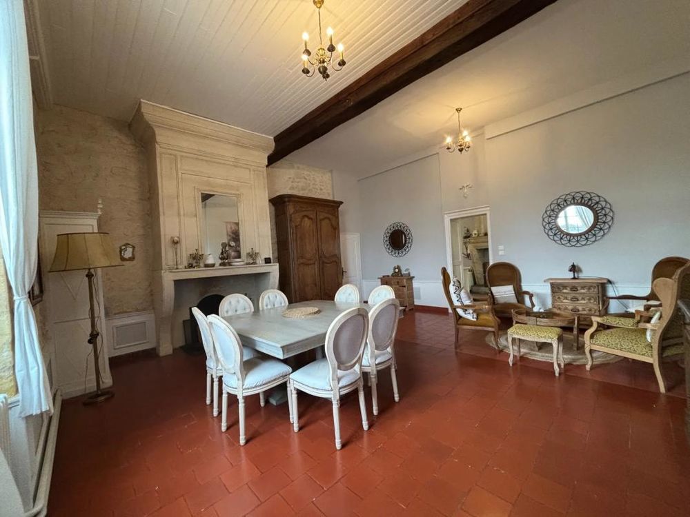 � vendre  Propri�t�/ch�teau Ambar�s-et-Lagrave (33440)