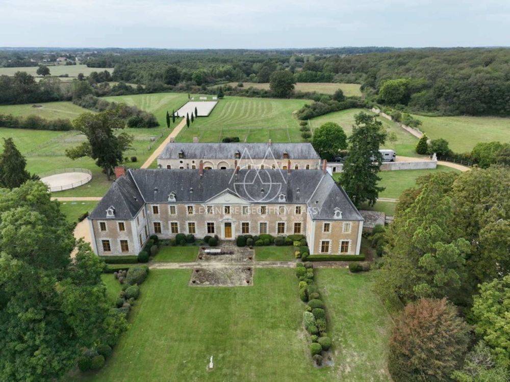 � vendre  Propri�t�/ch�teau Ch�teau-Gontier (53200)