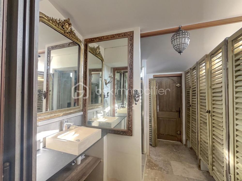 � vendre  Propri�t�/ch�teau M�nerbes (84560)