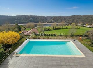  Propri�t�/ch�teau � vendre 9 pi�ces 270 m�