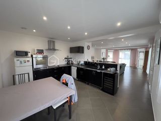  Maison � vendre 8 pi�ces 235 m�