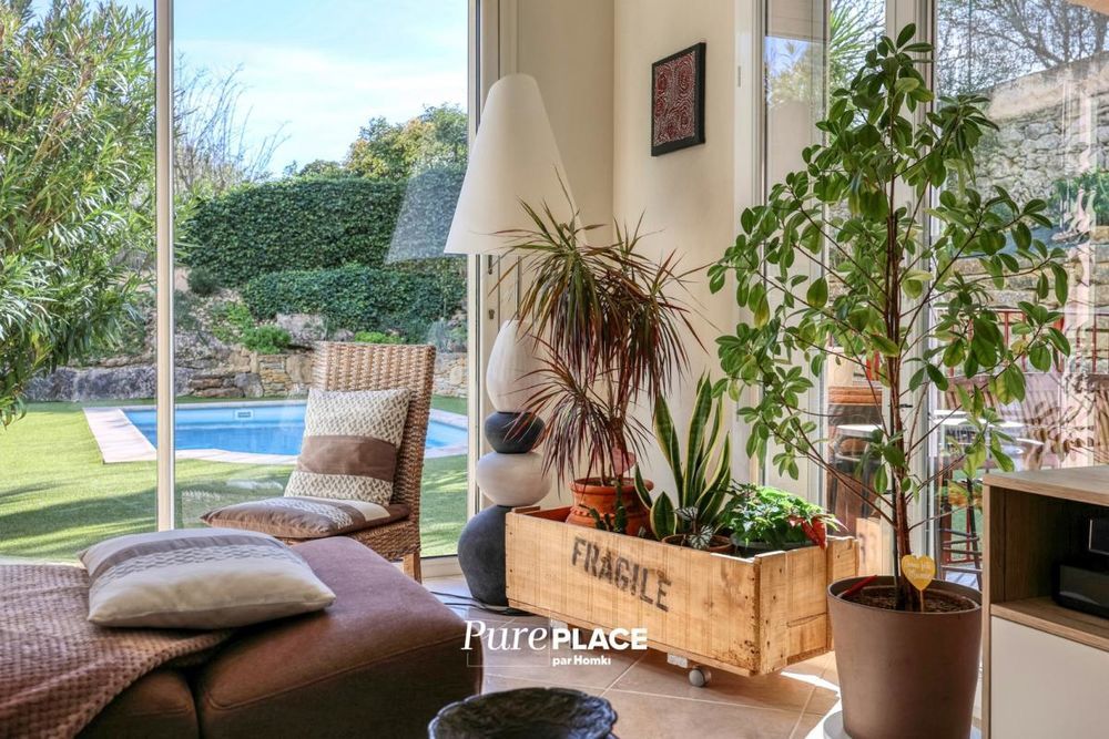 � vendre  Maison La Cadi�re-d'Azur (83740)