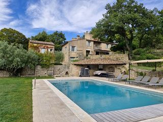  Propri�t�/ch�teau � vendre 15 + pi�ces 390 m�