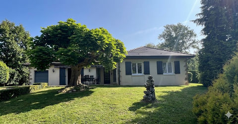   Maison contemporaine � Saint Mathieu avec 1,3 ha arbor� avec piscine chauff�e et pool house Maison - 6 pi�ce(s) - 170 m�