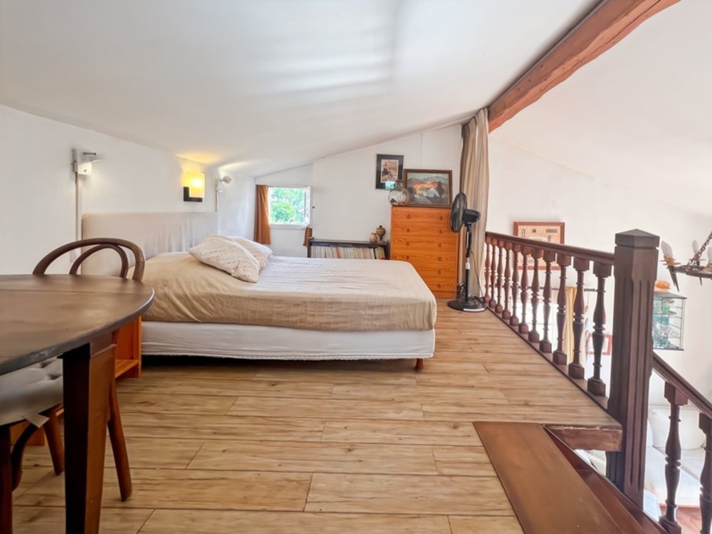 � vendre  Appartement Porquerolles (83400)