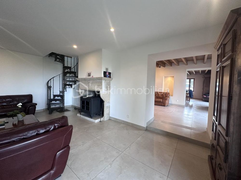 � vendre  Maison Hauterives (26390)