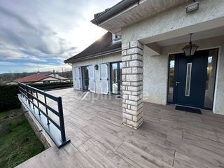  Maison � vendre 5 pi�ces 212 m�