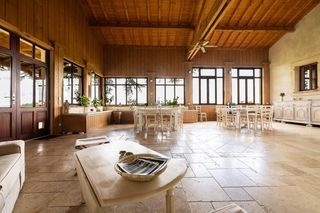  Propri�t�/ch�teau � vendre 15 + pi�ces 715 m�