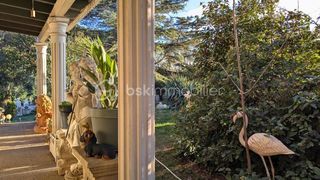  Maison � vendre 8 pi�ces 320 m�