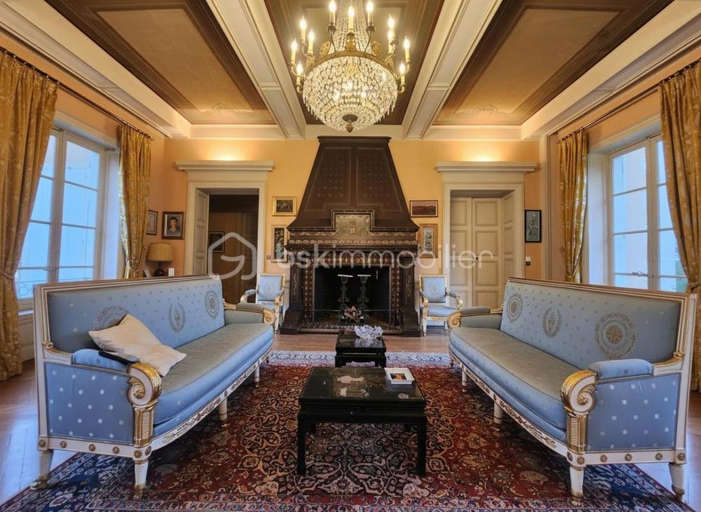 � vendre  Propri�t�/ch�teau Jazeneuil (86600)