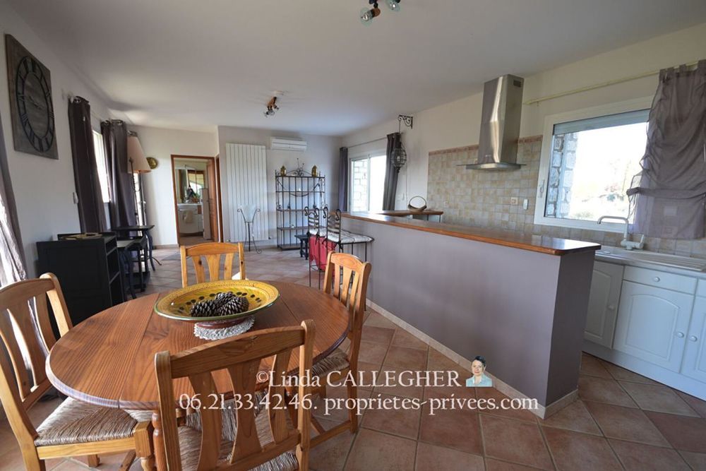 � vendre  Propri�t�/ch�teau Uz�s (30700)