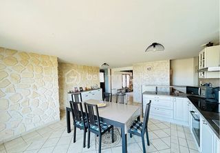  Propri�t�/ch�teau � vendre 6 pi�ces 172 m�