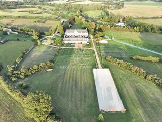  Propri�t�/ch�teau � vendre 15 + pi�ces 800 m�