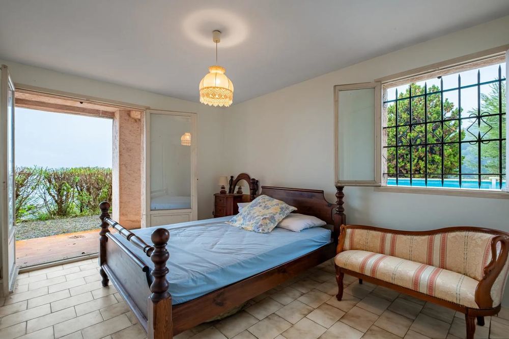 � vendre  Maison Saint-Laurent-du-Var (06700)