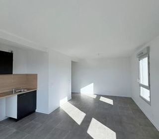  Appartement � louer 4 pi�ces 86 m�