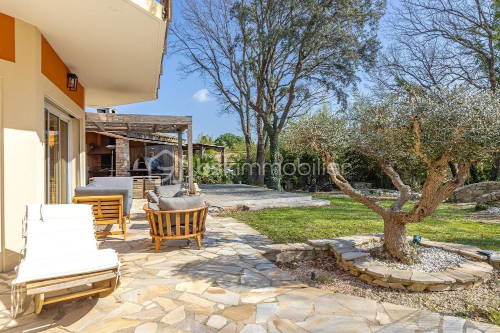 � vendre  Propri�t�/ch�teau Saussines (34160)