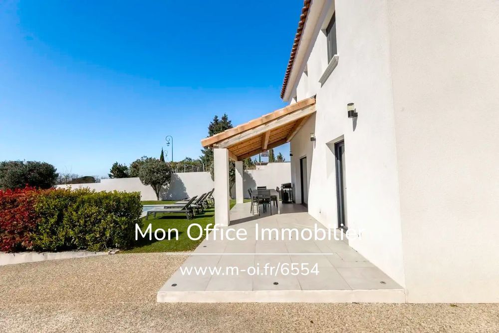 � vendre  Maison �guilles (13510)