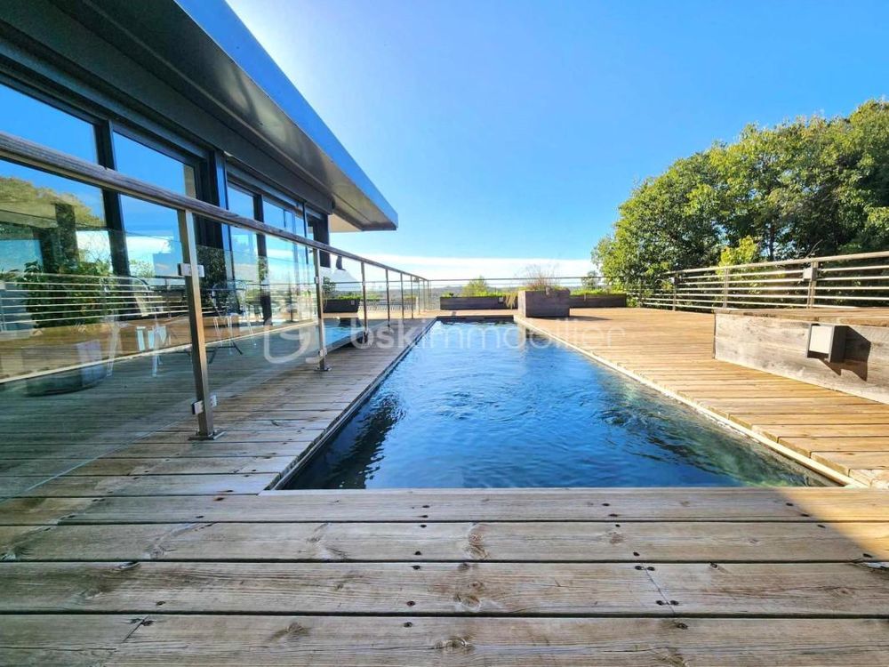 � vendre  Maison P�zenas (34120)