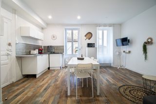  Immeuble � vendre 11 pi�ces 177 m�